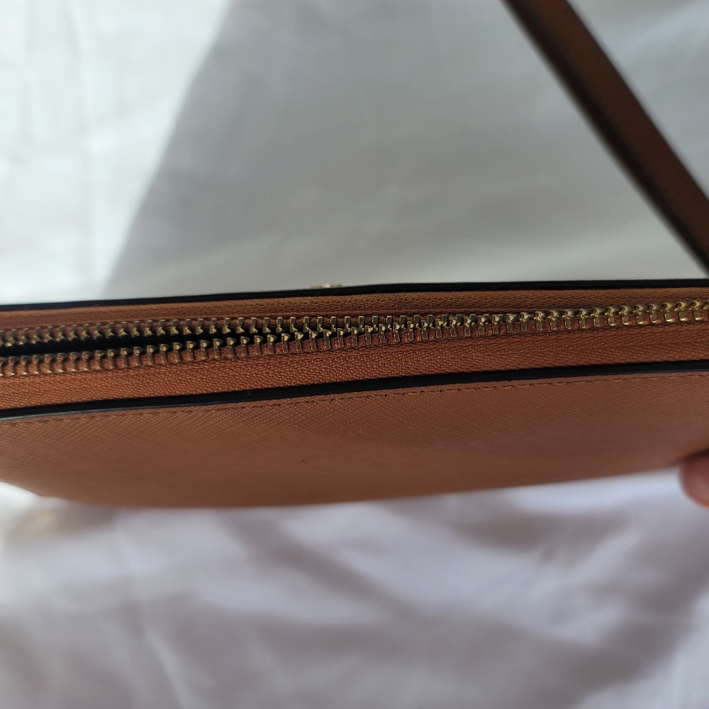 Tory Burch wallet - Picture 8 of 12